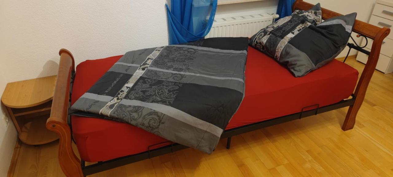 Einzimmerwohnung Mit Parkplatz Ohne Kueche Bischweier Esterno foto